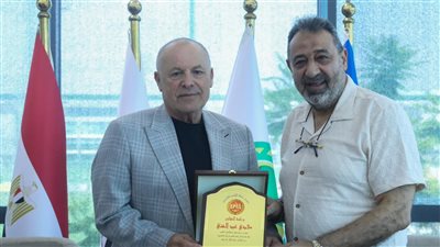 هاني أبو ريدة يستقبل مجدي عبد الغني رئيس جمعية اللاعبين المحترفين لمناقشة وبحث سبل التعاون بين الجانبين