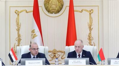 وزير الاستثمار يناقش مع وزير التجارة ومكافحة الاحتكار البيلاروسي آليات تعزيز تواصل مجتمع الأعمال بين البلدين
