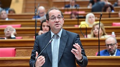 تحقيق توازن بين خفض الدين وتعزيز الحماية الاجتماعية في الموازنة العامة