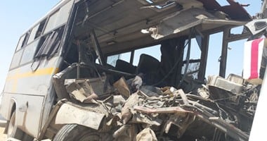 تصادم أتوبيسين على طريق أبوسمبل الدولى جنوب أسوان