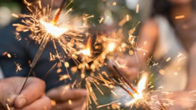 احذر الألعاب النارية في عيد الأضحى.. القانون يفرض غرامة على المخالفين