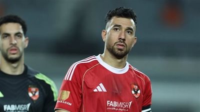 طبيب الأهلي يعلن موقف تريزيجيه من مواجهة إنبي.. ويكشف تطورات إصابة ياسر إبراهيم وبلعمري