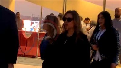 ليلى علوي وجمال مبارك وهيفاء وهبي.. توافد المشاهير على عزاء هاني شاكر