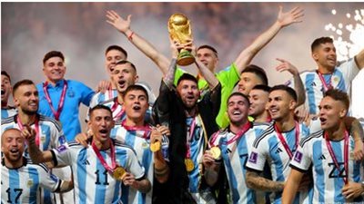 سكالوني يعلن قائمة الأرجنتين الرسمية لكأس العالم 2026.. موقف ليونيل ميسي