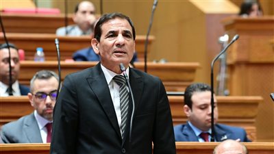 “حقوق العمال ضاعت ووكالات التشغيل تحولت إلى مافيا” خلال مناقشة مد الدورة النقابية