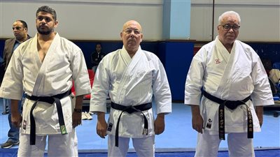 محمد الدهراوي يرتدي بدلة الكاراتيه لدعم الحكام بالمركز الأولمبي