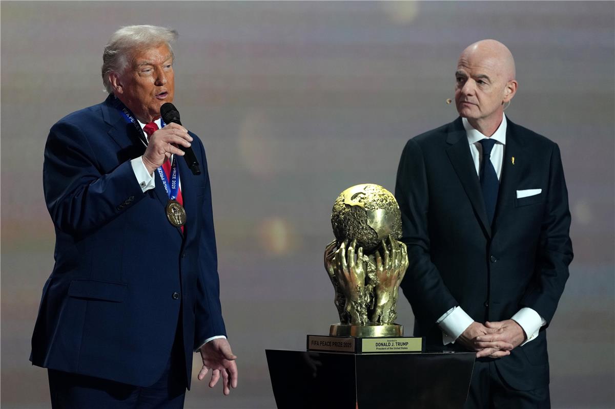 نيويورك تايمز: تحالف مشبوه غير مسبوق بين إنفانتينو وترامب