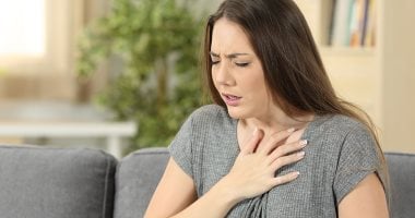 ضيق التنفس فى الحر.. استشاري يوضح متى يكون مؤشر خطر لا ينبغى تجاهله