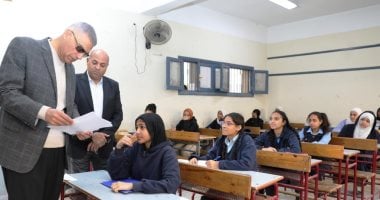 انتهاء تصحيح كراسات الإجابة وإعلان نتيجة الشهادة الإعدادية بالقاهرة قريبا
