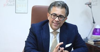 طب أسنان عين شمس ترفع شعار “صحة أفضل.. وابتسامة أجمل”.. الكلية تطلق مبادرة لتقديم خدمات مميزة لمنسوبيها وأسرهم.. والعميد: عروض خاصة للجمهور بخصومات مميزة خلال يوليو وأغسطس.. وقريباً عيادات جديدة وأقسام تخصصية