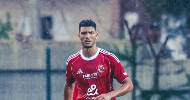 الأهلي يبدأ تسويق أشرف داري بعد تأخر كالمار السويدي عن تفعيل بند الشراء