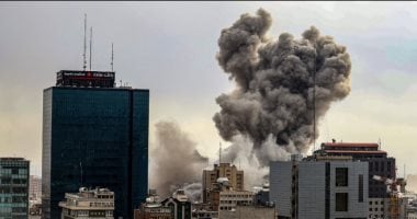 إعلام: اشتباكات في البحر بين القوات الإيرانية والأمريكية
