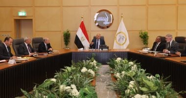 وزير النقل يترأس الجمعية التأسيسية لشركة “تراست القناة لخدمات السفن”