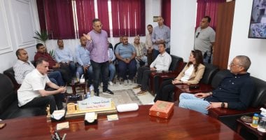 محافظ الجيزة يبحث مع قيادات حى الهرم آليات القضاء على ظاهرة النباشين