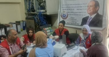 “100 مليون صحة” تقدم خدماتها الطبية للعاملين بحي أول الإسماعيلية