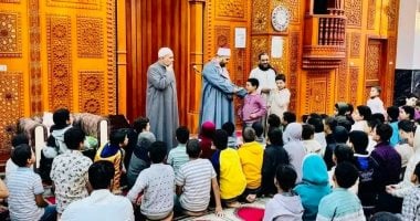 «صحح مفاهيمك».. كيف تحولت البحيرة إلى ساحة مفتوحة لبناء الوعى ومواجهة الأفكار المتطرفة؟.. من المساجد إلى المدارس والجامعات.. مبادرة توعوية تطلقها الأوقاف لنشر الإسلام الوسطى.. وقوافل دعوية بالأماكن النائية..صور