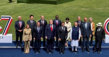 الرئيس السيسى والمستشار الألمانى يلتقيان فى فرنسا ويتوافقان على أهمية دعم الحل السلمي لأزمات المنطقة.. الرئيس يشدد على ضرورة عدم تراجع أولوية القضية الفلسطينية وتنفيذ المرحلة الثانية من اتفاق إنهاء الحرب في غزة