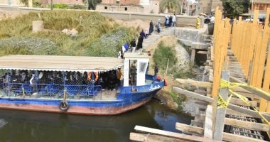 محافظ أسيوط يوجه بتشغيل العبارة النهرية بجوار كوبرى الحواتكة بمنفلوط مجانا