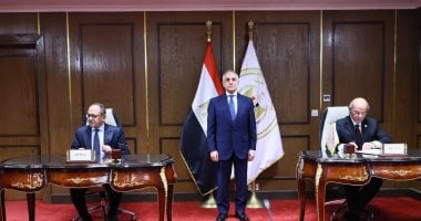 وزارة العدل توقع 3 بروتوكولات للتوسع فى التحصيل الإلكتروني