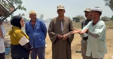مزارعو نكلا العنب يشيدون بتبطين «جنابية الضهر» ويطالبون بحل أزمة مصرف شبراخيت