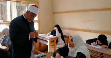 بدء لجنة مادة التفسير بامتحان القسم العلمى للشهادة الثانوية الأزهرية