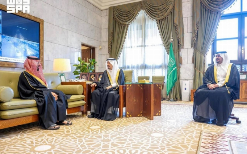 أمير منطقة الرياض ونائبه يستقبلان محافظ الخرج