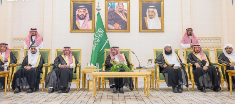أمير منطقة القصيم يستقبل أصحاب الفضيلة ووكلاء الإمارة ومنسوبيها المهنئين بعيد الأضحى