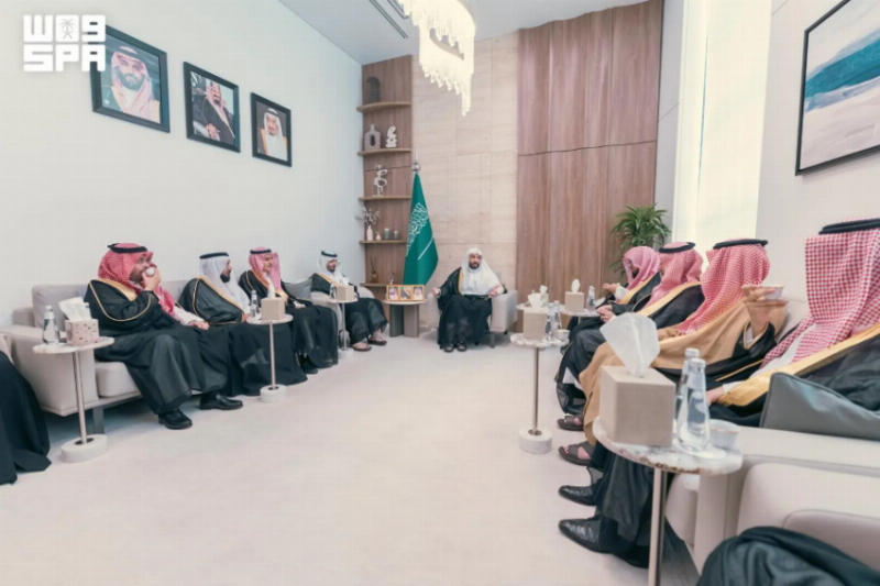 وزير العدل يستقبل قيادات الوزارة ومنسوبيها للتهنئة بعيد الأضحى