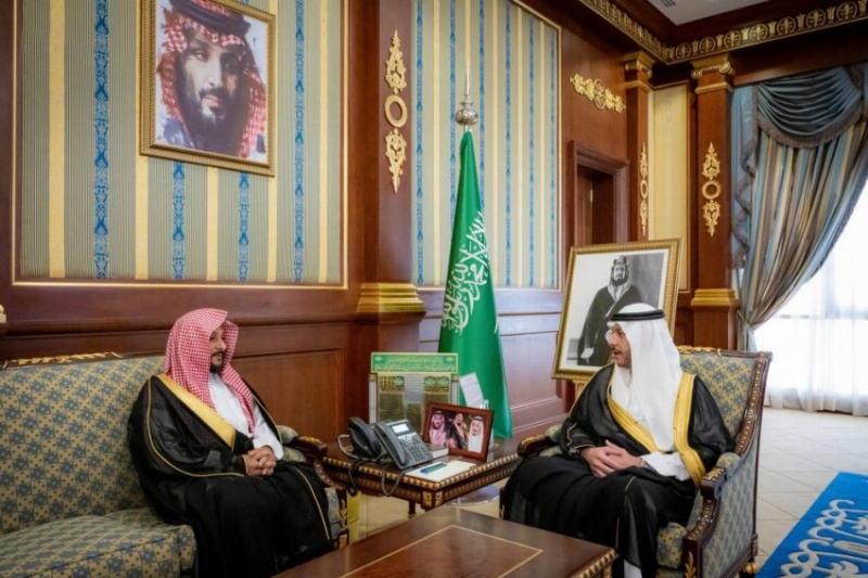 نائب أمير المدينة يطَّلع على جهود المساجد