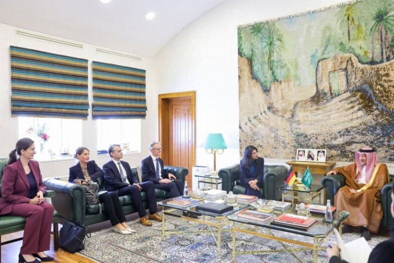 نائب وزير الخارجية ووزير الدولة الألماني يستعرضان التعاون المشترك بين البلدين