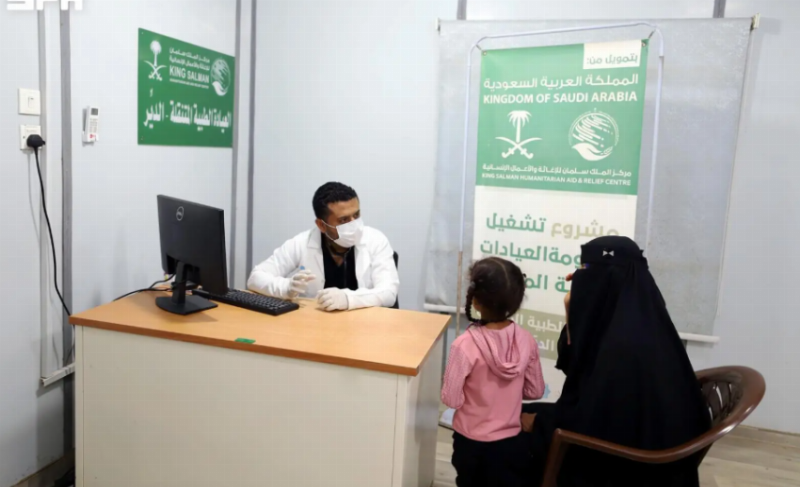 “عيادة سلمان للإغاثة” في عزلة الدير بحجة تقدم خدماتها لـ 294 مستفيدًا خلال أسبوع