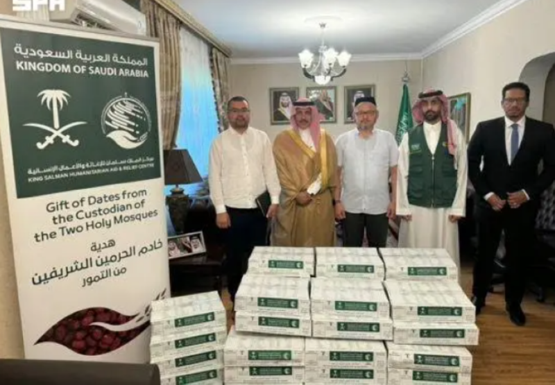 مركز الملك سلمان للإغاثة يسلّم 25 طنًا من التمور هدية المملكة لجمهورية أوزبكستان
