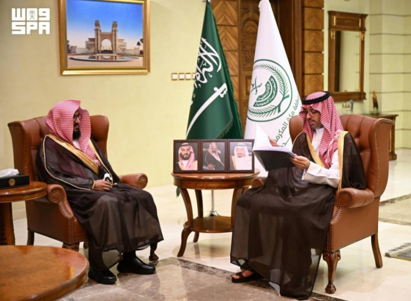 محافظ جدة يطَّلع على برنامج تعزيز قيم التسامح