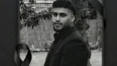 وصول المتهم بإنهاء حياة طالب الأكاديمية لحضور أولى جلسات محاكمته