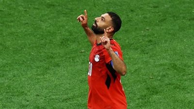 محمد صلاح هرم مصر الرابع.. وحسام حسن أسطورة في اللعب والتدريب