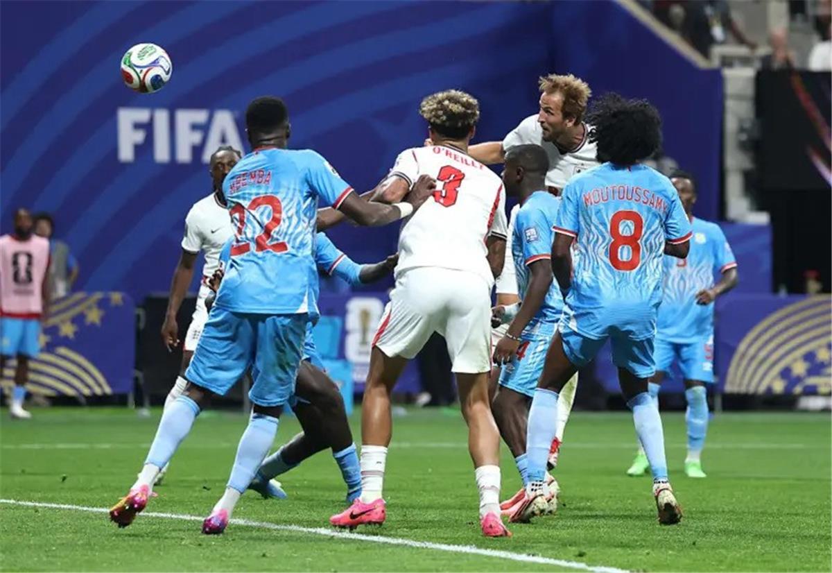 هاري كين يحطم رقم بيليه بعد هدفيه أمام الكونغو في كأس العالم