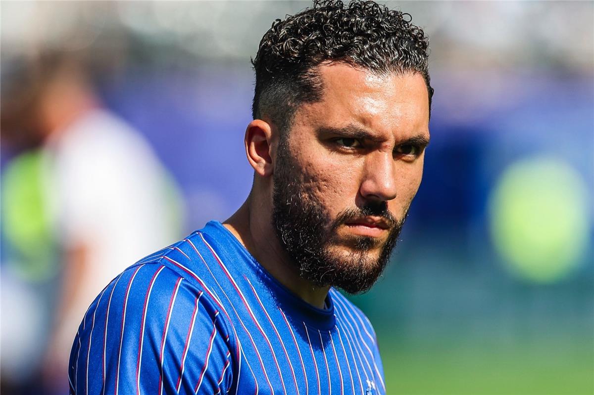 ليكيب توضح حقيقة الخلاف بين ريان شرقي وديشامب