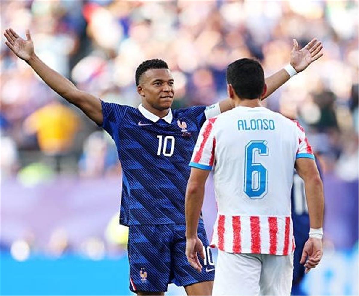 فيديو | فرنسا تعبر كمين باراجواي وتضرب موعدًا مع المغرب في ربع نهائي كأس العالم