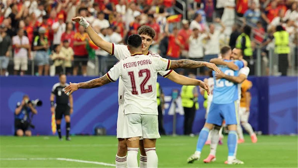 حكم مباراة إسبانيا وبلجيكا في كأس العالم