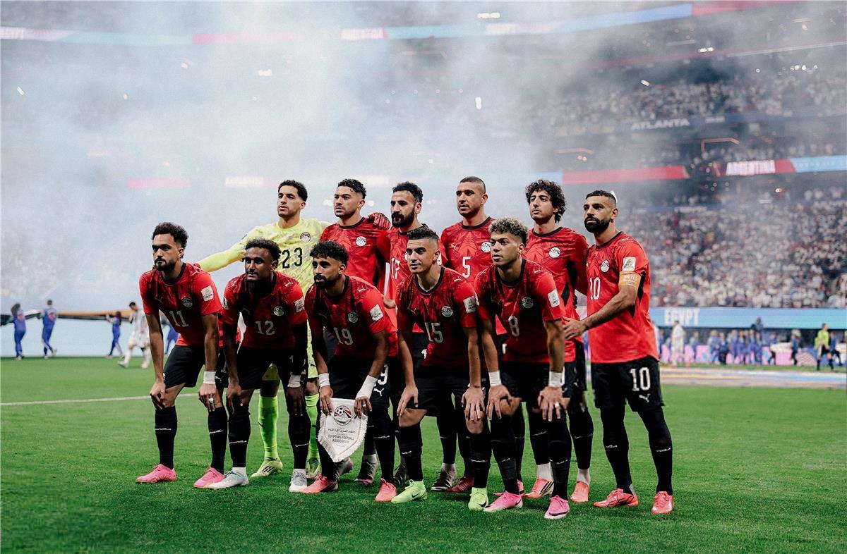 كشاف مواهب في مانشستر سيتي يشيد بـ ثنائي منتخب مصر بعد الخروج من كأس العالم