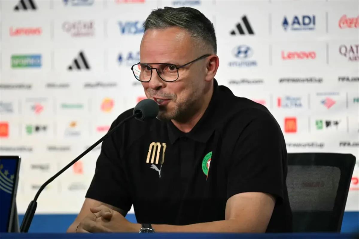 مدرب المغرب: نشعر بخيبة أمل بعد الخسارة أمام فرنسا.. وواجهنا سوء حظ خلال المباراة