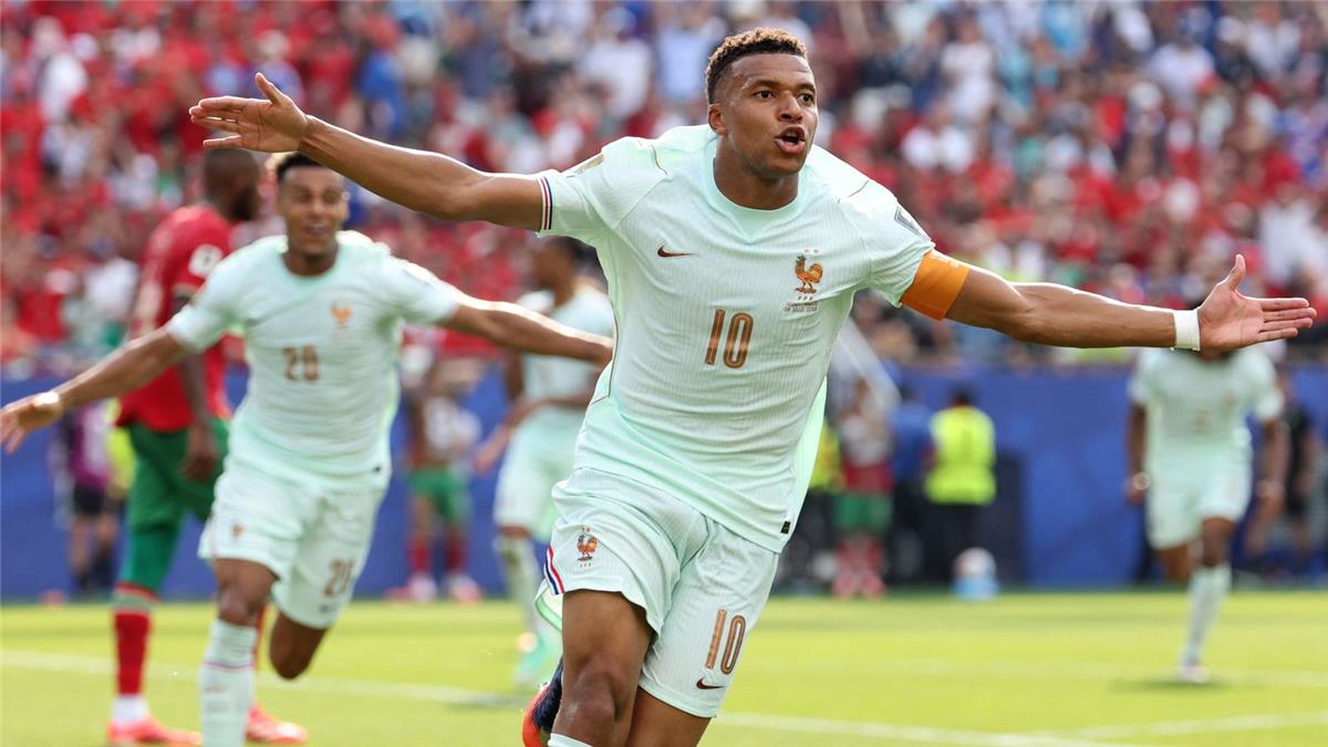 موقف كيليان مبابي من نصف نهائي كأس العالم بعد إصابته أمام المغرب