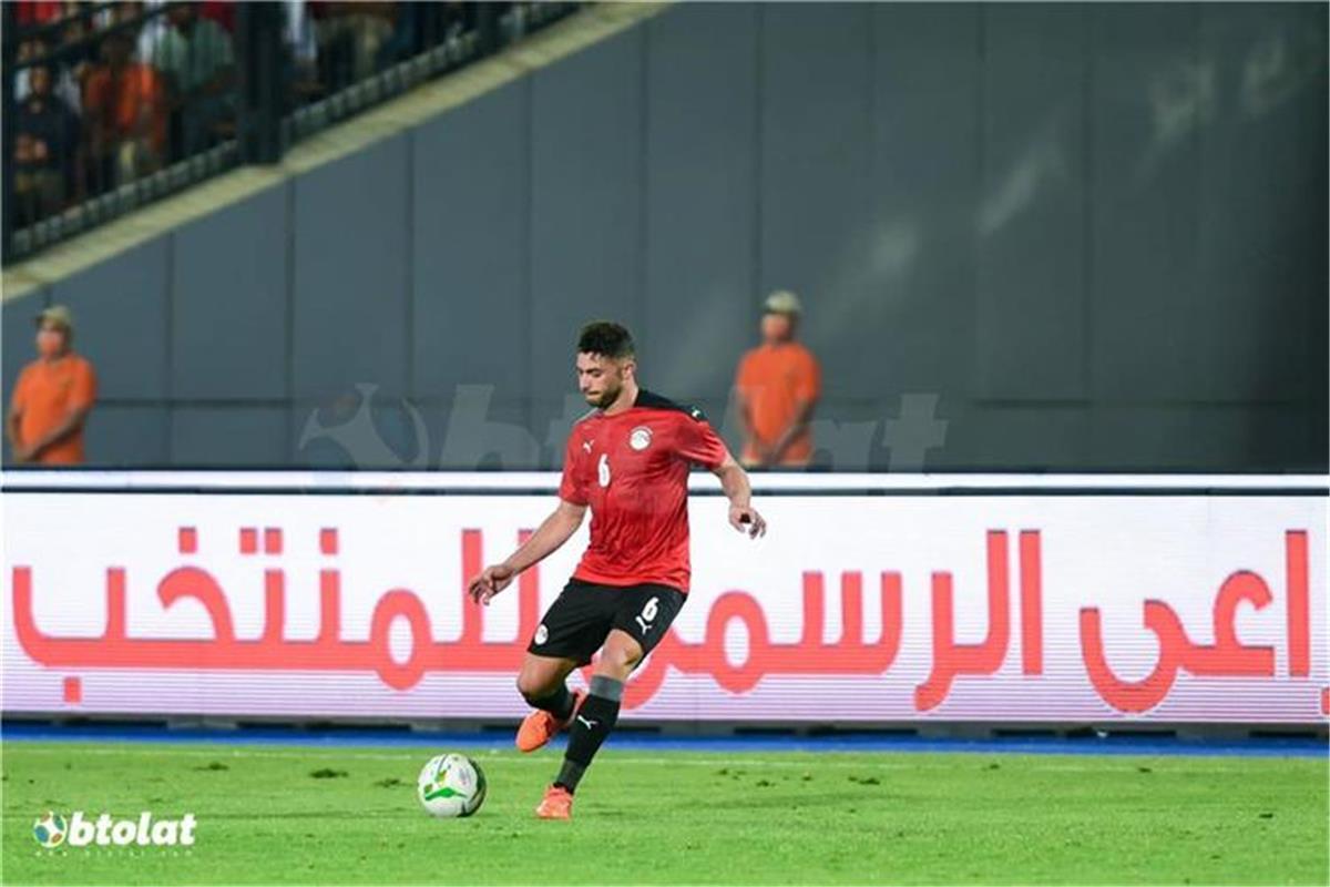 ياسر إبراهيم: سخرت من ميسي ردًا على استفزازاته.. ولاعب منتخب مصر “دماغه تعبانة”