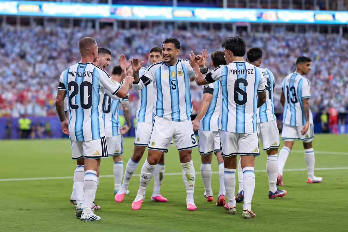 تشكيل الأرجنتين المتوقع أمام إنجلترا اليوم في كأس العالم