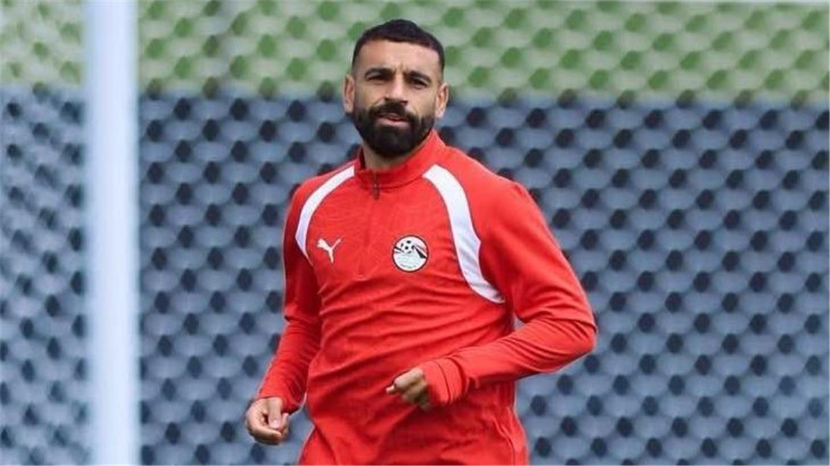 تقارير تحسم الجدل بشأن مستقبل محمد صلاح وناديه الجديد