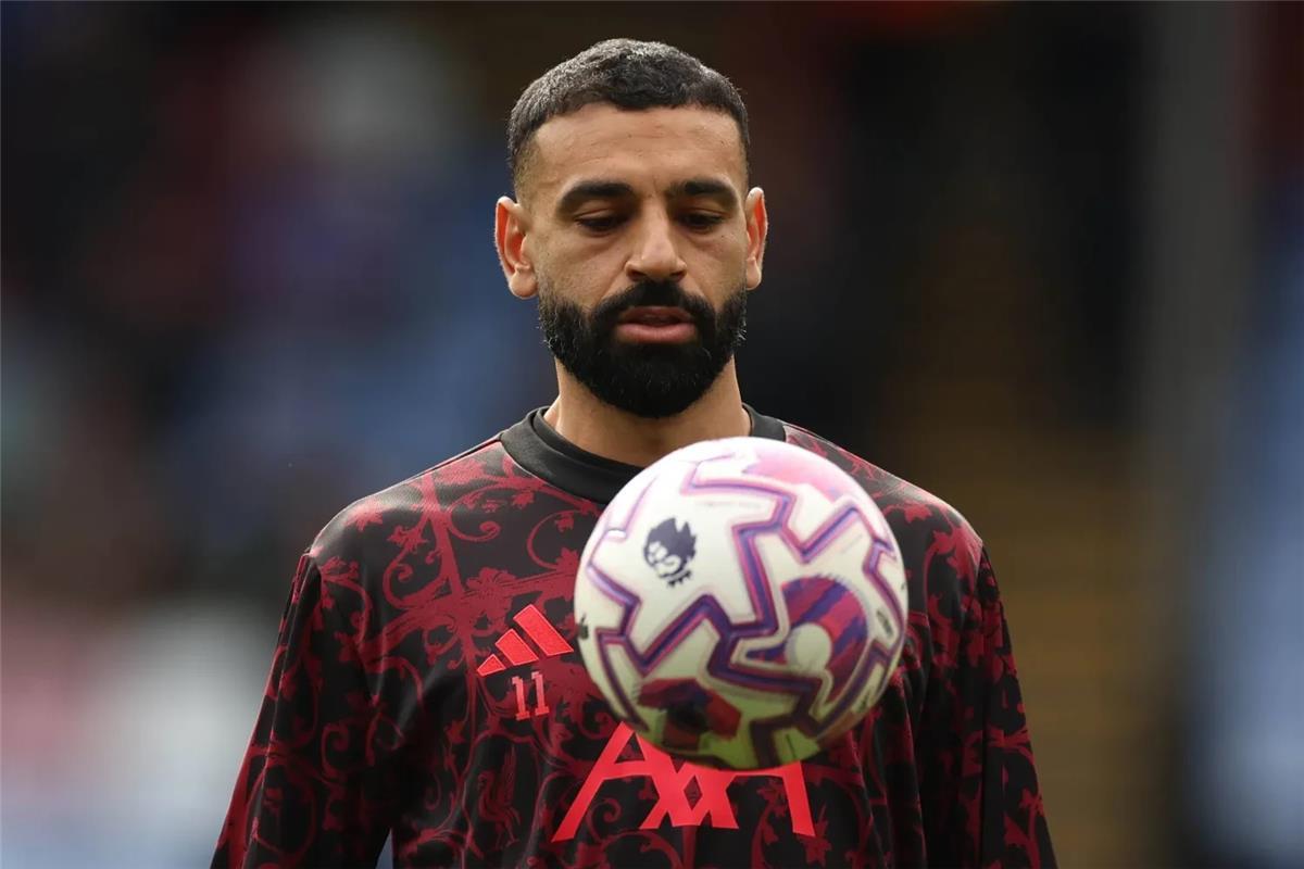 محمد صلاح يرفض عرضًا مغريًا قبل الاستقرار على وجهته الجديدة