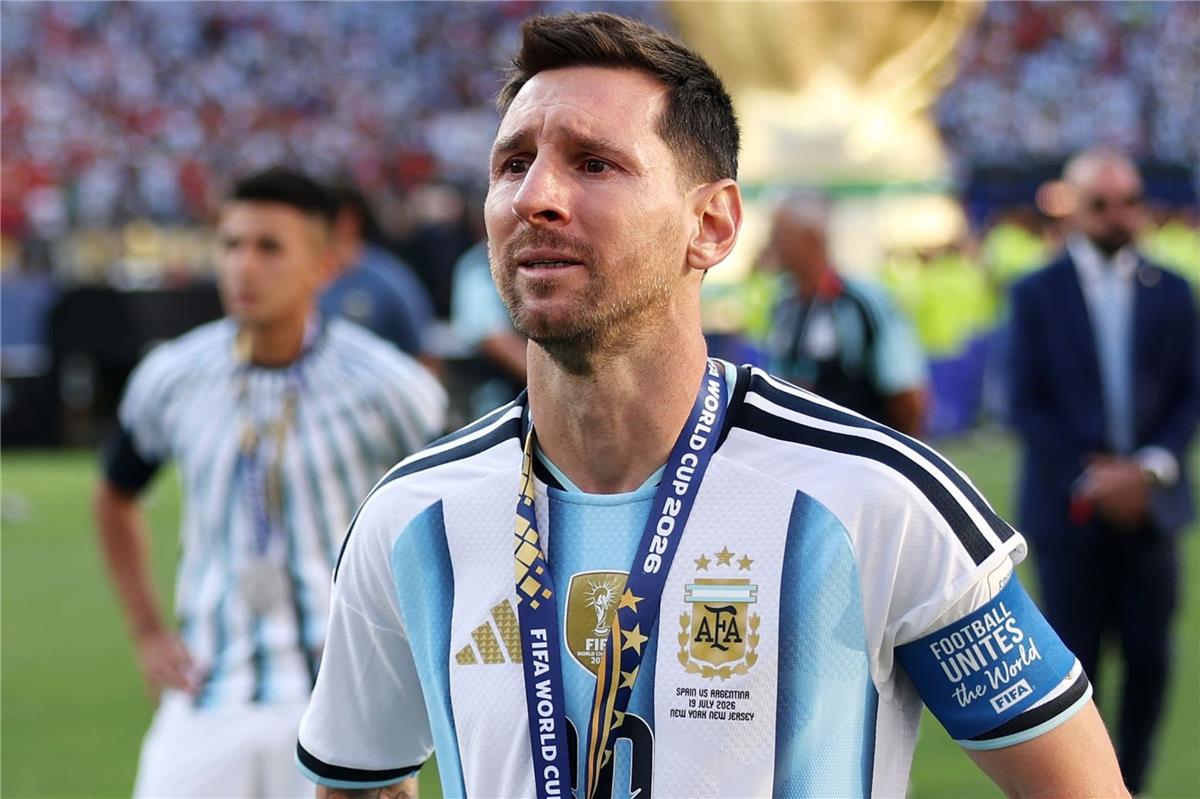 في هدوء تام.. عودة ميسي إلى الأرجنتين بعد خسارة نهائي كأس العالم