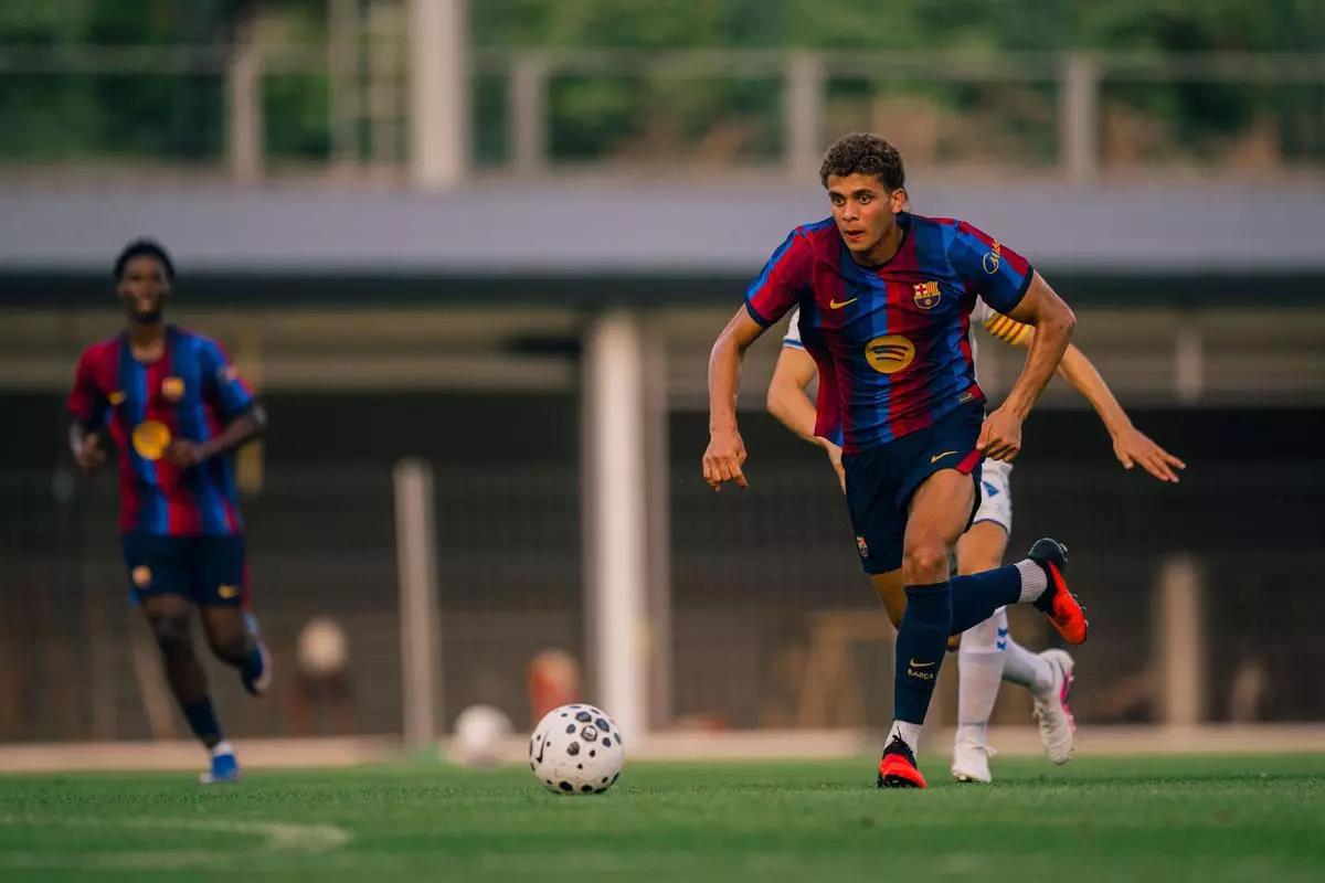 ردود أفعال جماهير برشلونة على هدف حمزة عبد الكريم أمام يوروبا: العالم غير مستعد