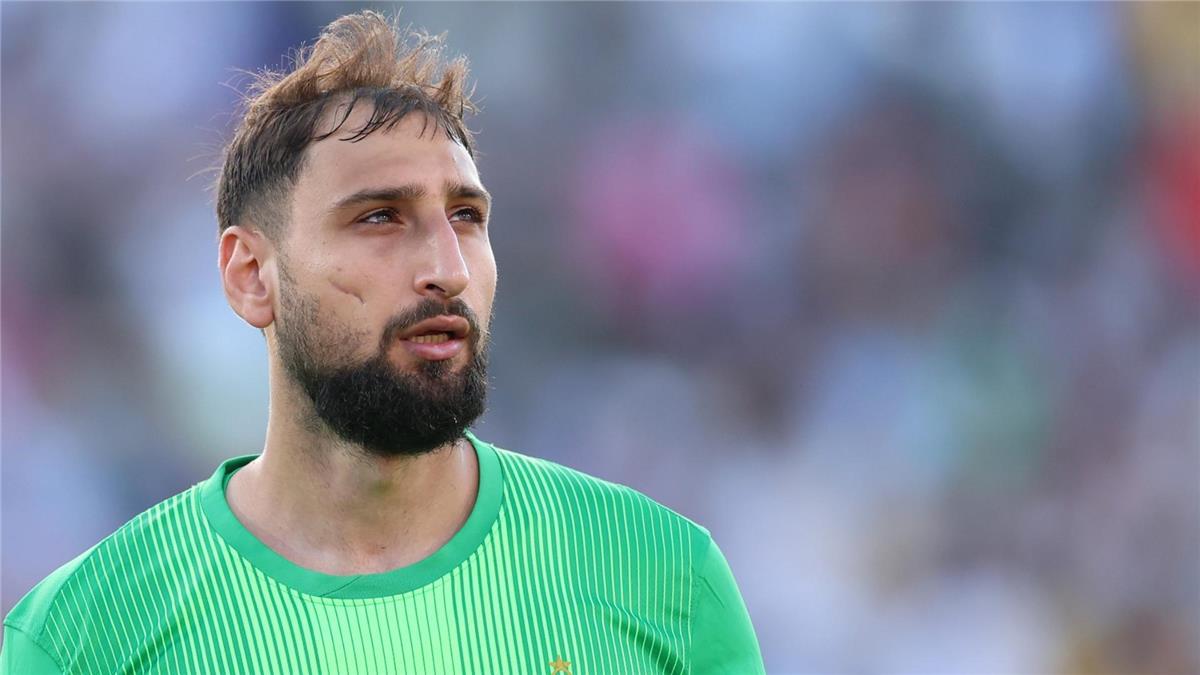 مانشستر سيتي يستقر على ضم بديل جيانلويجي دوناروما