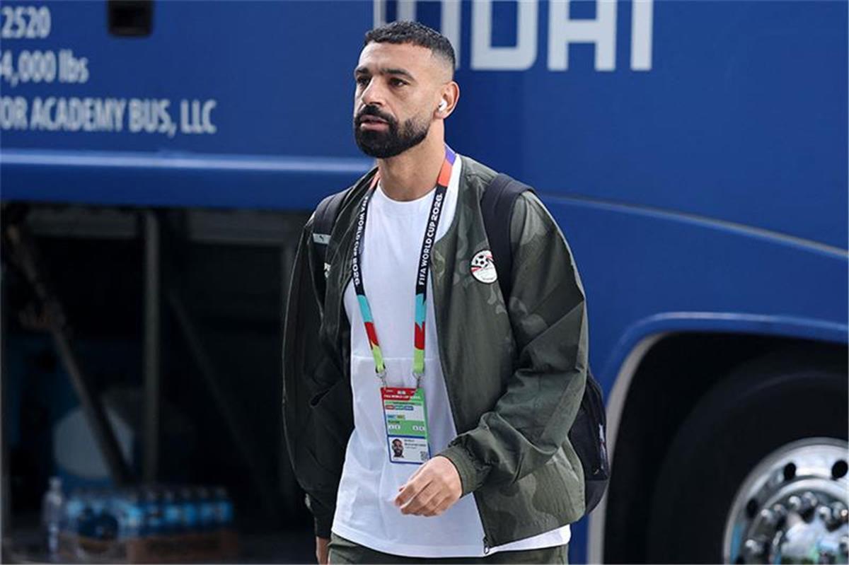 شرط واحد يفصل محمد صلاح عن حسم صفقة انتقاله إلى بشكتاش
